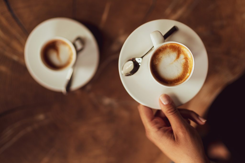 Espresso Macchiato Die Kunst der perfekten Zubereitung