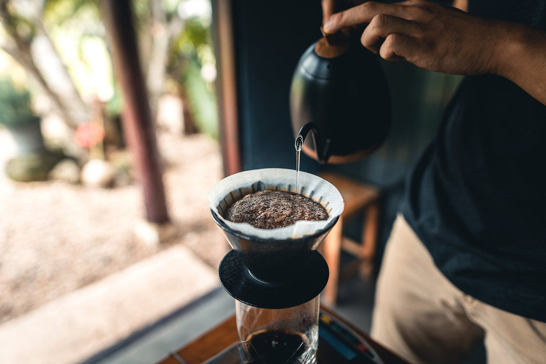 Zeitmanagement bei Pour Over Kaffee-Wie lange sollte der Brühvorgang dauern und welche Techniken sind effizient?