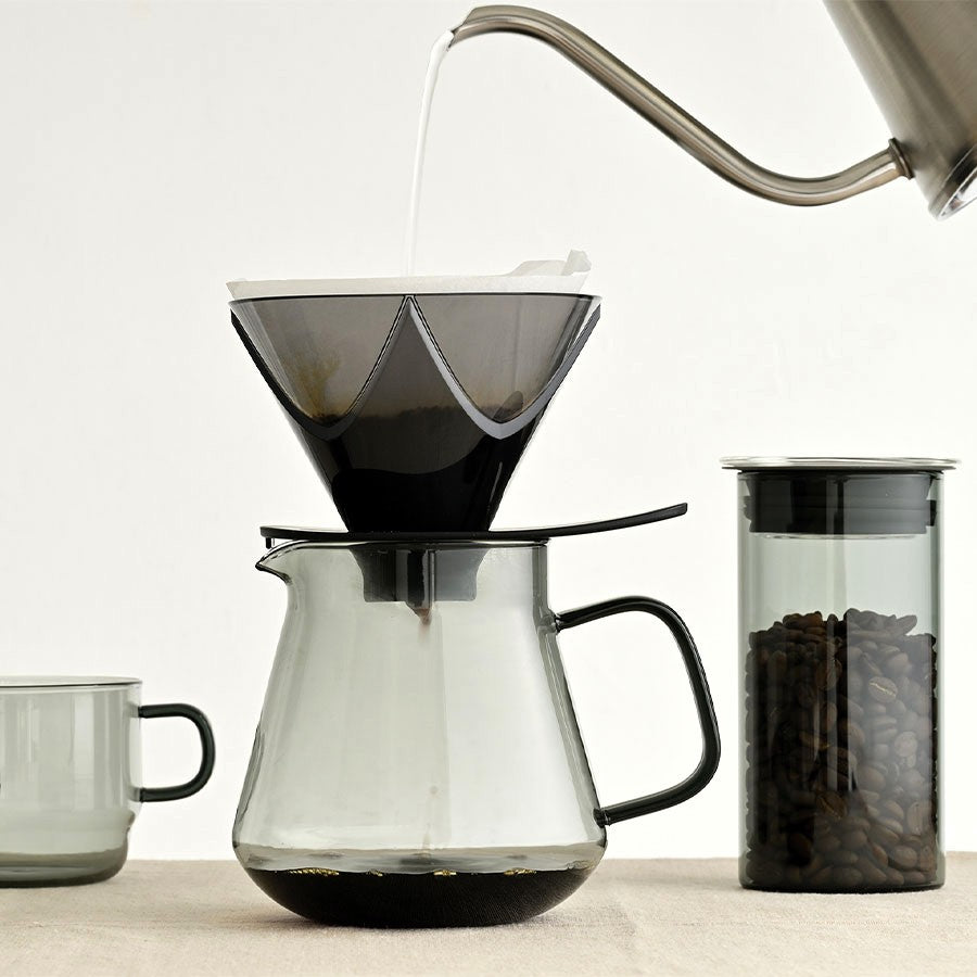 Hario Colors Coffee & Tea Server (600ml) Amber & Gray